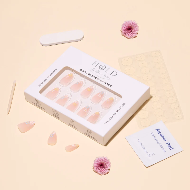 'Daisy Dream' Soft Gel Press Ons | Short Almond