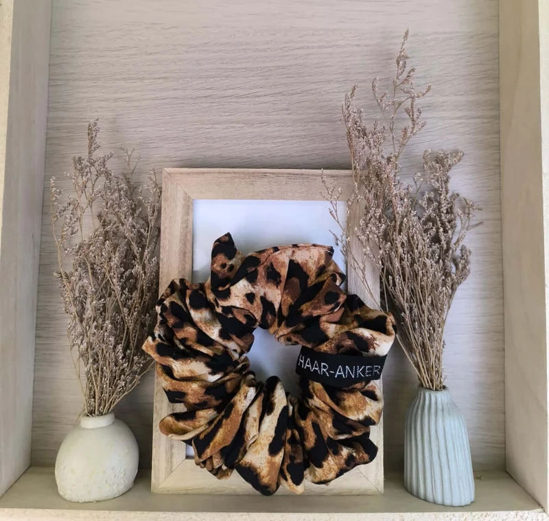 Leo-Kollektion | XXL-Scrunchie