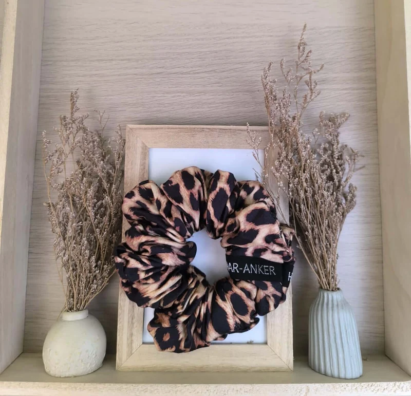 Leo-Kollektion | XXL-Scrunchie