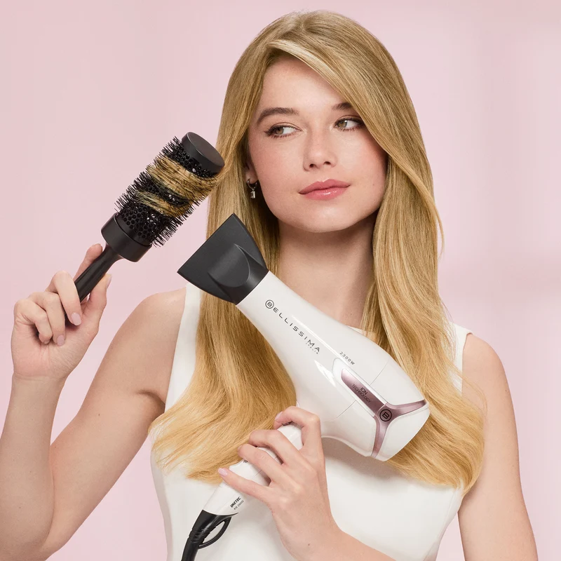 Asciugacapelli con ioni e accessori per lo styling K9 2600