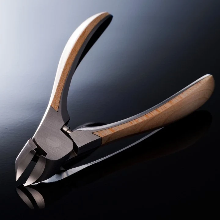 Masterpiece Nipper - Maple