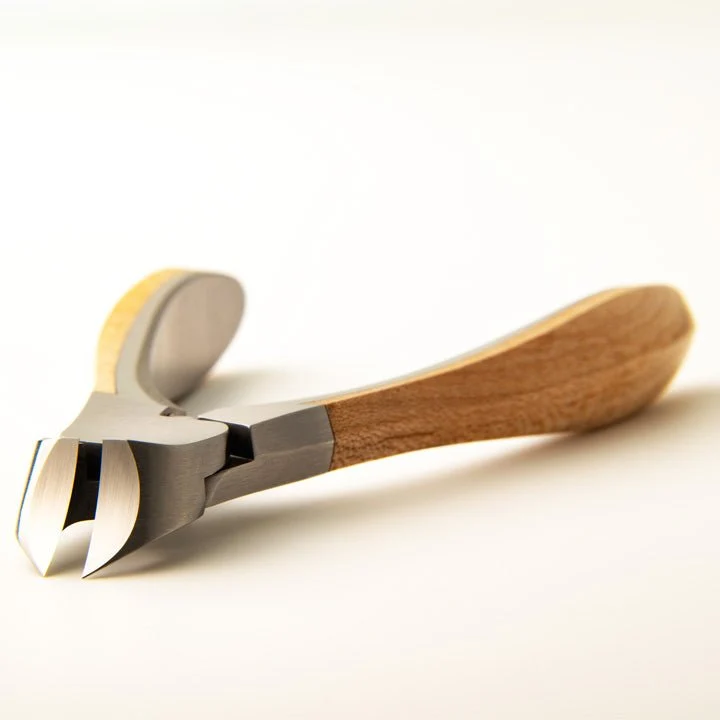 Masterpiece Nipper - Maple